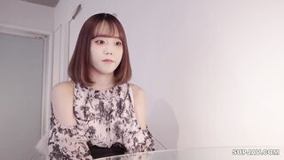 FC2-PPV-4670485 透明感溢れる色白スレンダー18歳。好きな人を応援したくておじさんとハメ撮りします【無・中出】
