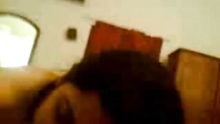 Sri Lankan Amateur's Blow Job