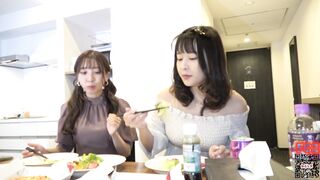 FC2-PPV-4744486 これぞまさに国宝級★他では絶対に見れない2人にも内緒で5年間極秘保管していたガチプライベート★偶然にも撮れたあの超人気２人【アイドルみな＆りりか】との衝撃動画を限定公開★ _1