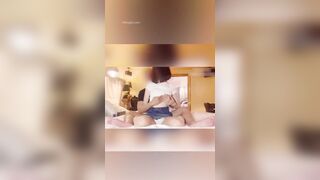 8月推大神 糖葫芦防身术传人 约炮富家千金交换生，什么都可以玩、沒有尺度跟上限，边肛交边挖穴玩按摩棒 (2)