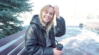 MariMoore deep throated a stranger's immense bone in the park and went to his place