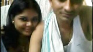 Indian Amateur Shows Off Her Assets on Webcam