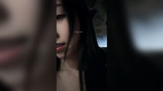 【女王】宝马姐勾引代驾小哥从车里干到闺房内射精液汩汩流出骚逼 看着挺正经直接就扒拉小哥大鸡巴各种舔