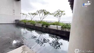 Hot milf blew her neighbor on the balcony - XXX!