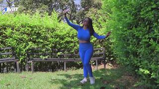 On the way to the gym, I followed a super-steamy duo having sex in the park! XXX!